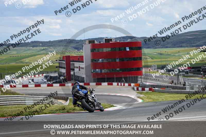 cadwell no limits trackday;cadwell park;cadwell park photographs;cadwell trackday photographs;enduro digital images;event digital images;eventdigitalimages;navarra;no limits trackdays;peter wileman photography;racing digital images;trackday digital images;trackday photos